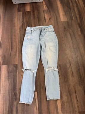 Abercrombie Light Blue Ripped Women's Jeans.  Skinny High Rise.